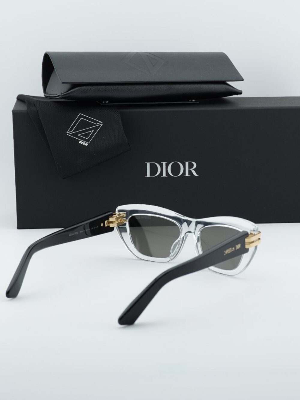 Dior CDIOR B2U 89A4 Cat Eye Sunglasses - Transparent / Black / Silver - Picture 5 of 10